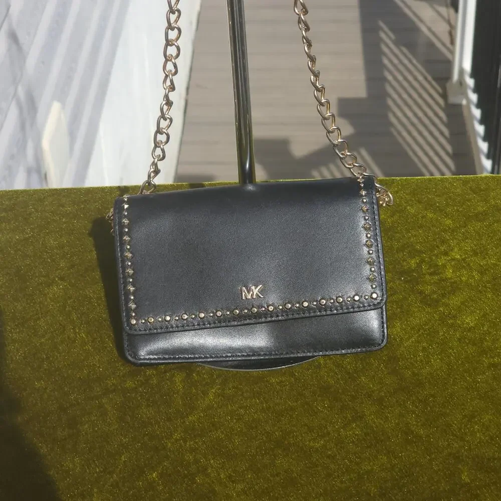 EUC Michael Kors Studded Leather Smartphone Crossbody Bag – Black & Gold - Picture 2 of 9
